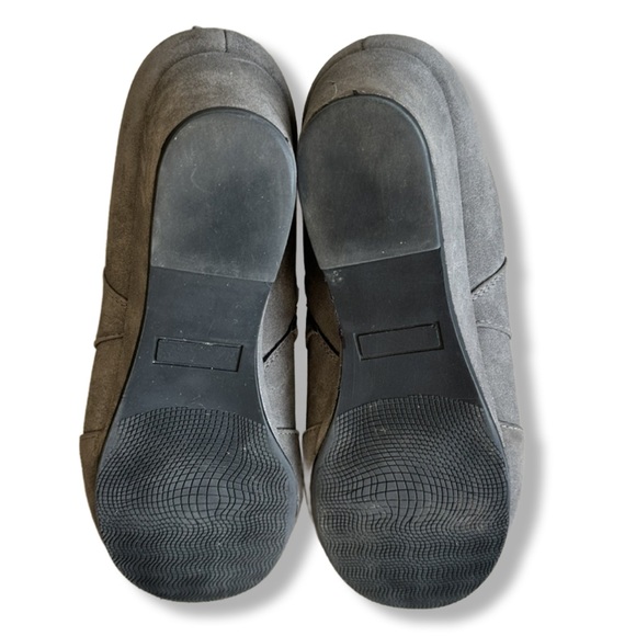 MADELINE Girl 2” Grey Ankle Wedges Sz 8 - Picture 6 of 10